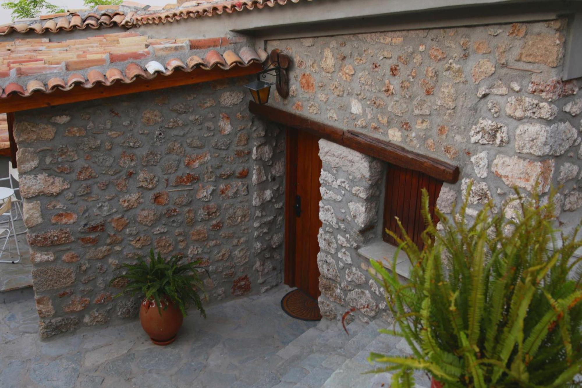 Appartement Fteri Stone House In Platanos, Akrata Extérieur photo