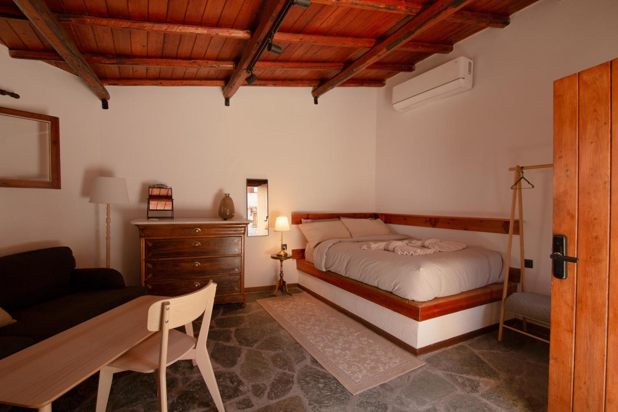 Appartement Fteri Stone House In Platanos, Akrata Extérieur photo