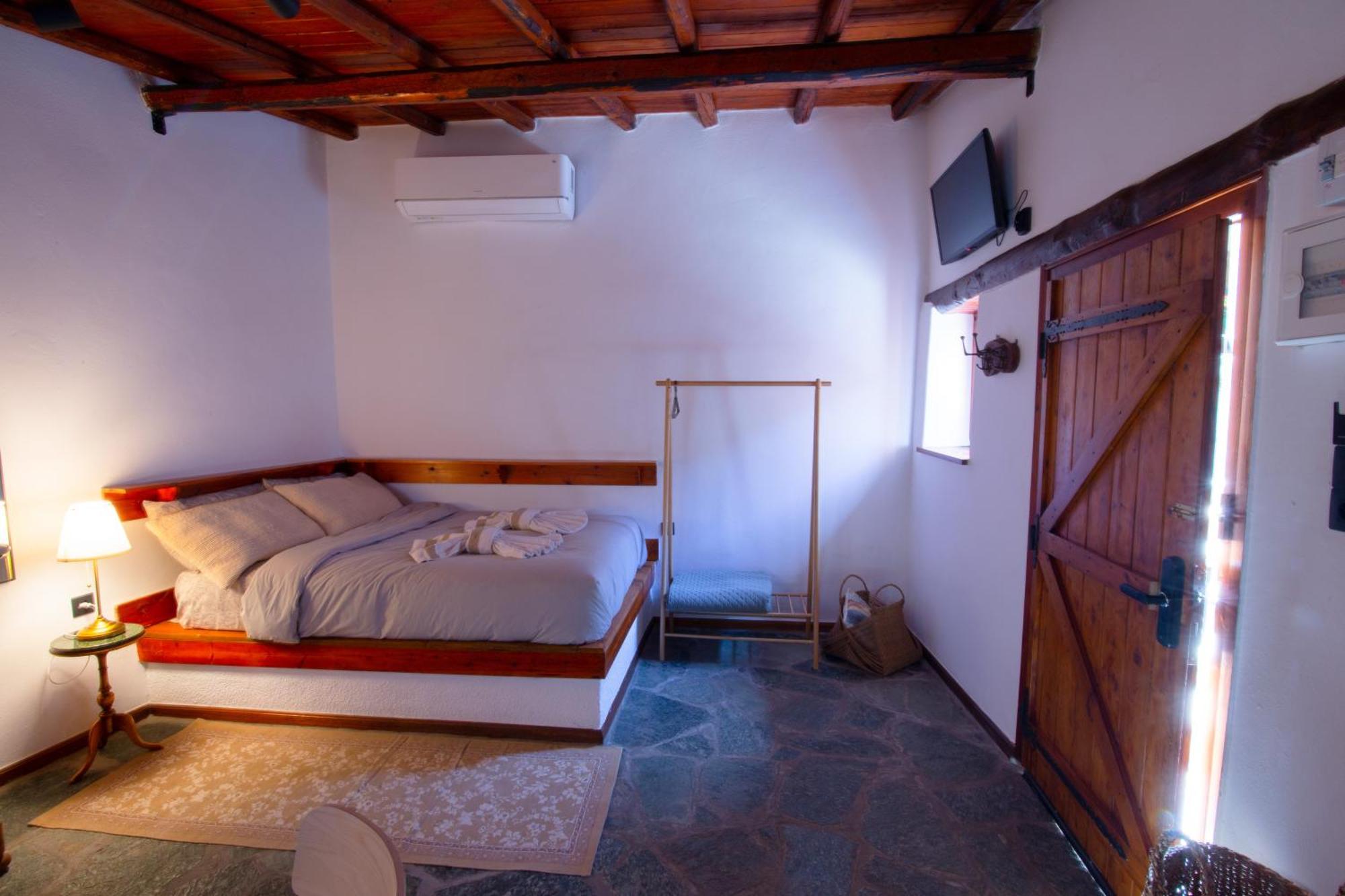 Appartement Fteri Stone House In Platanos, Akrata Extérieur photo