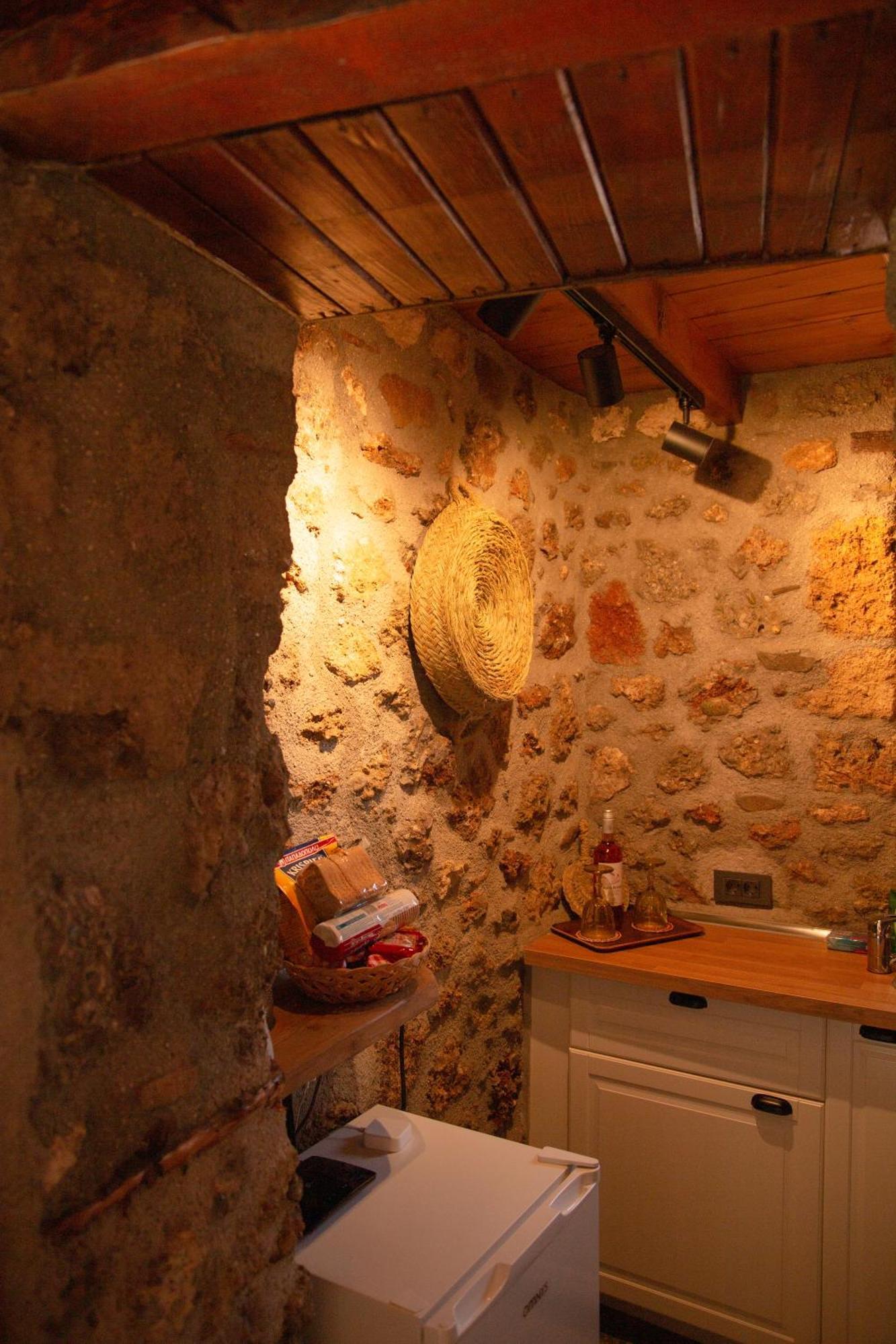 Appartement Fteri Stone House In Platanos, Akrata Extérieur photo