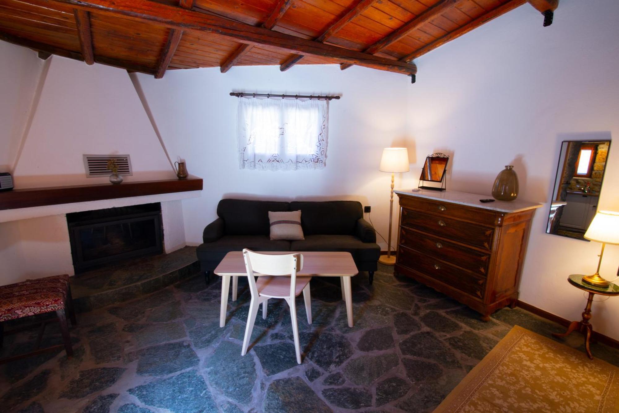 Appartement Fteri Stone House In Platanos, Akrata Extérieur photo
